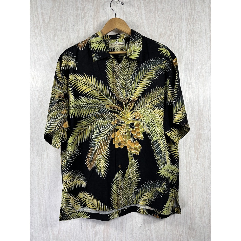 Tommy Bahama Mens M 100% Silk Shirt Black Palm Tree Coconut Hawaiian Tropical